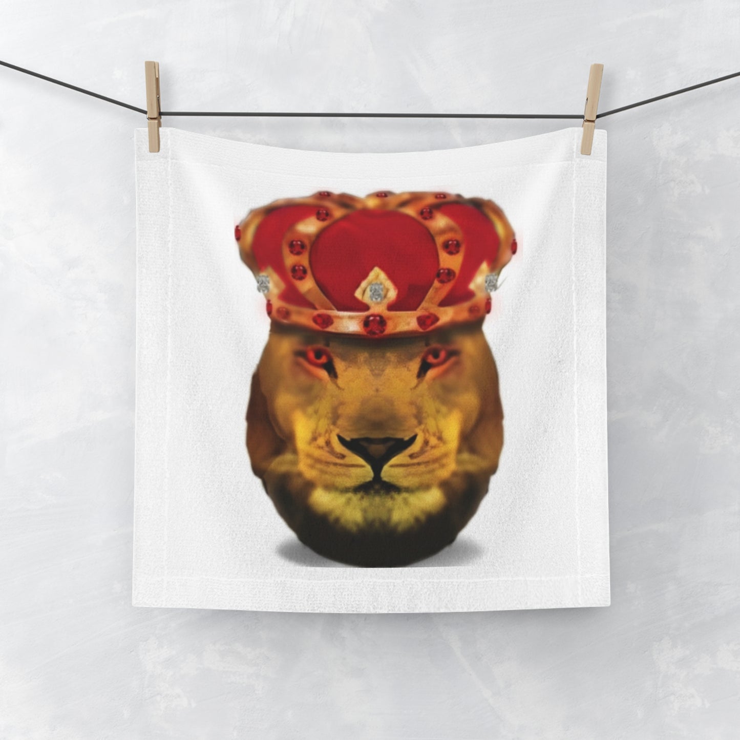 Royal Lion Face Towel - Majestic Crown Design for Home Decor